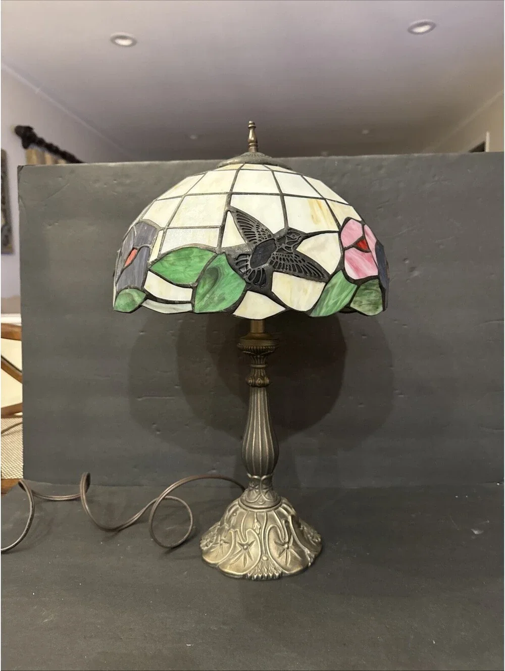 Vintage 19” Tiffany-Style Table Lamp with Hummingbird And Floral Stained Glass